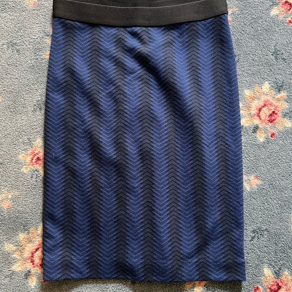 BCBGMaxAzria Dresses & Skirts - BCBGMaxAzria Blue and Black Pencil Skirt